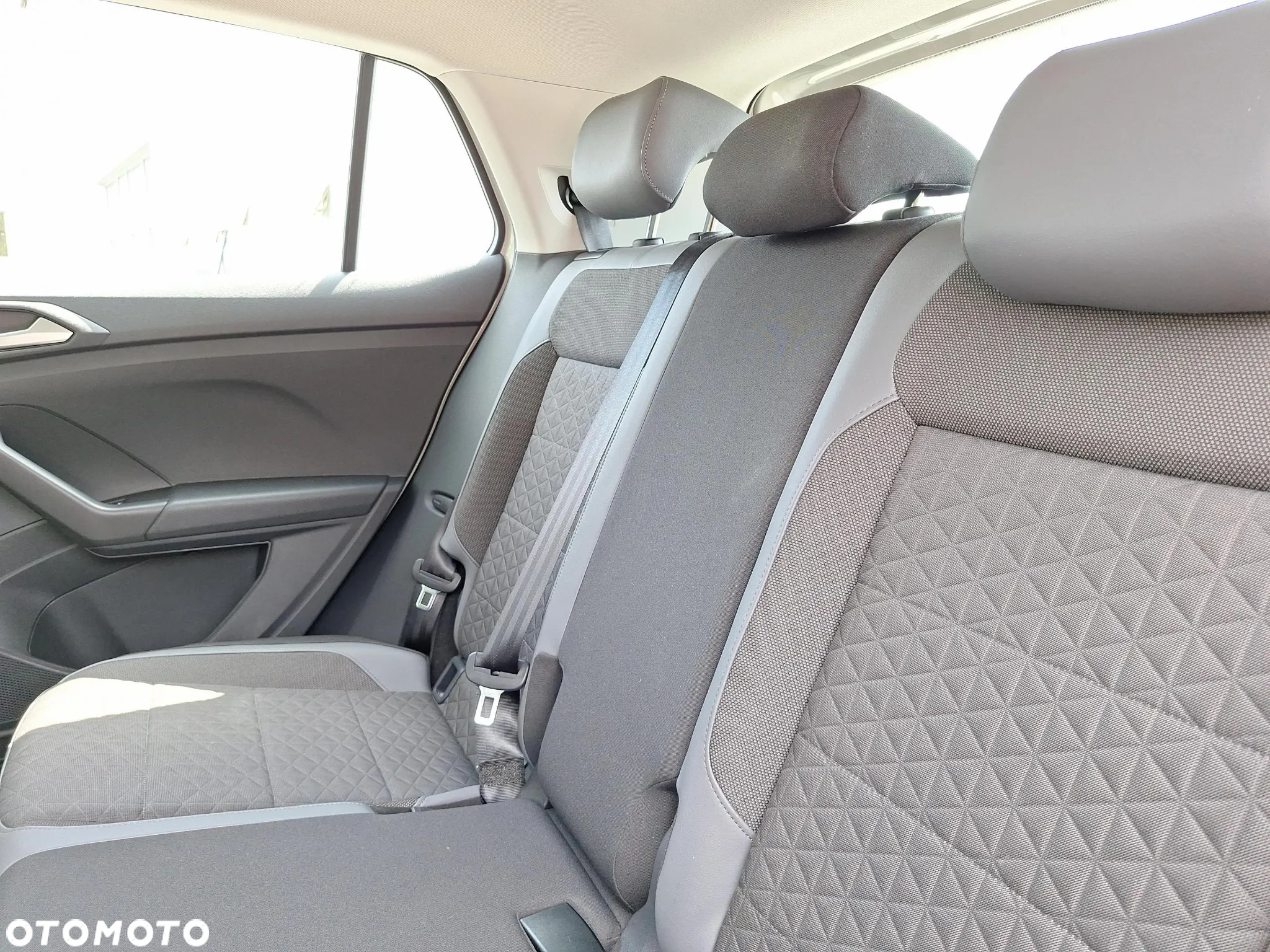 Volkswagen T-Cross 1.0 TSI Style DSG - 16