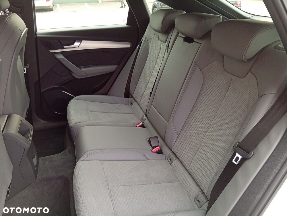 Audi Q5 Sportback - 13