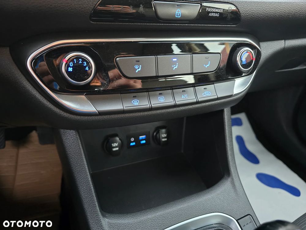 Hyundai i30 1.4 Passion - 34