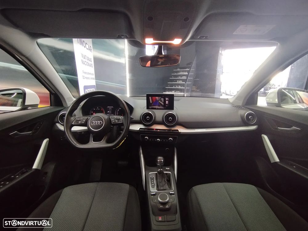 Audi Q2 30 TDI Design S tronic - 17