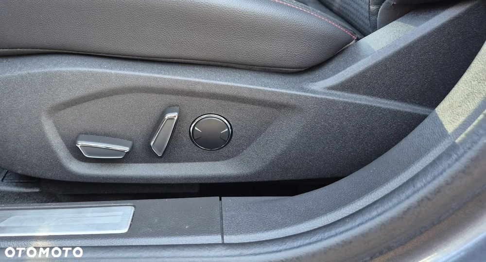 Ford Mondeo 2.0 EcoBlue ST-Line - 26