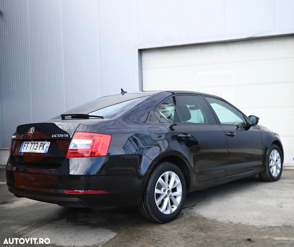 Skoda Octavia - 3