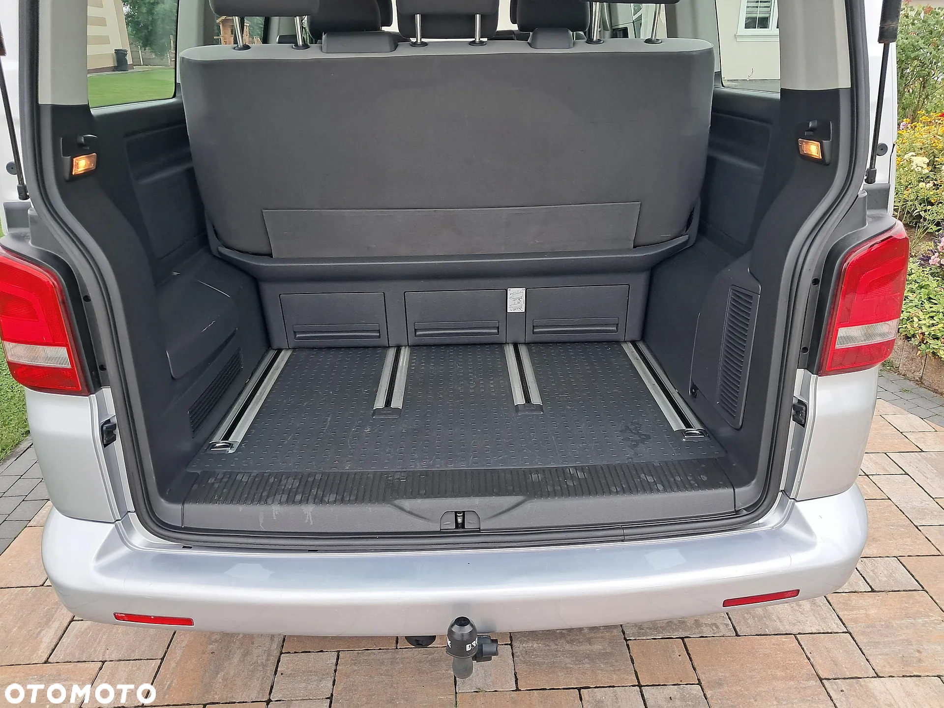 Volkswagen Multivan - 15