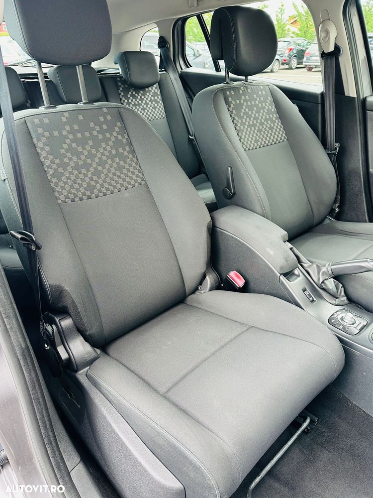 Renault Megane 1.5 dCi Authentique - 12