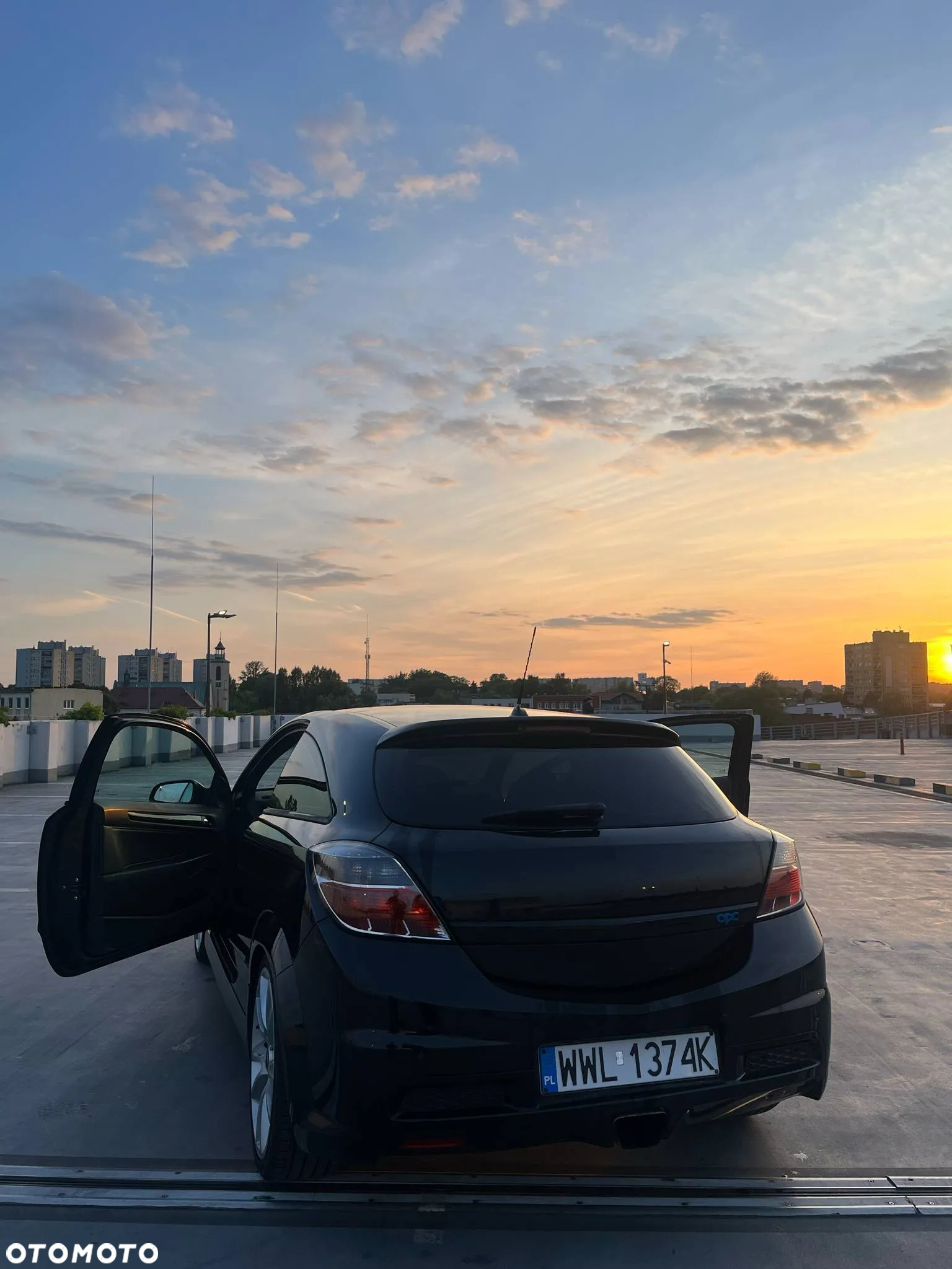 Opel Astra III GTC 2.0 T OPC - 5