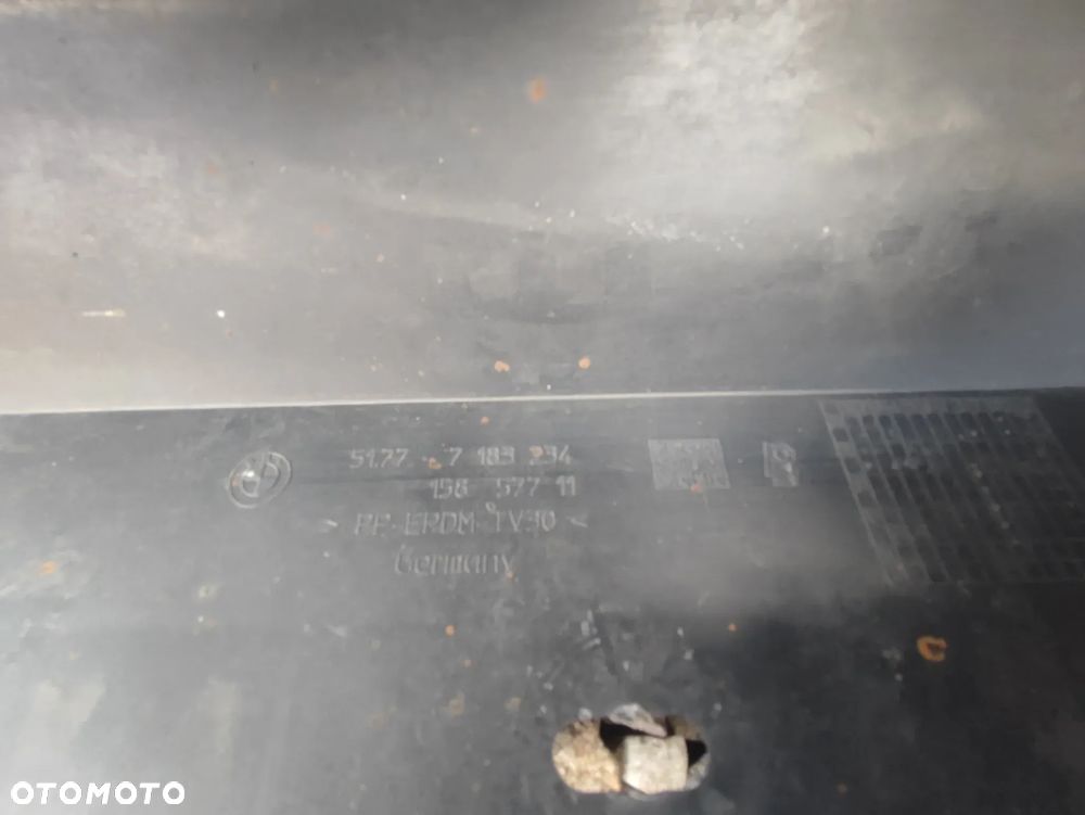 BMW E81 / E82 / E88 ORYGINALNE NAKŁADKI NA PROGI LEWA / PRAWA W KOLORZE SCHWARZ II O NR.  51 77 7 046 348 / 51 77 7 046 347 OEM W DOBRYM STANIE - 25