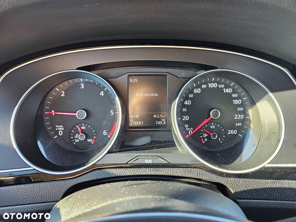 Volkswagen Passat 2.0 TDI BMT Comfortline - 13