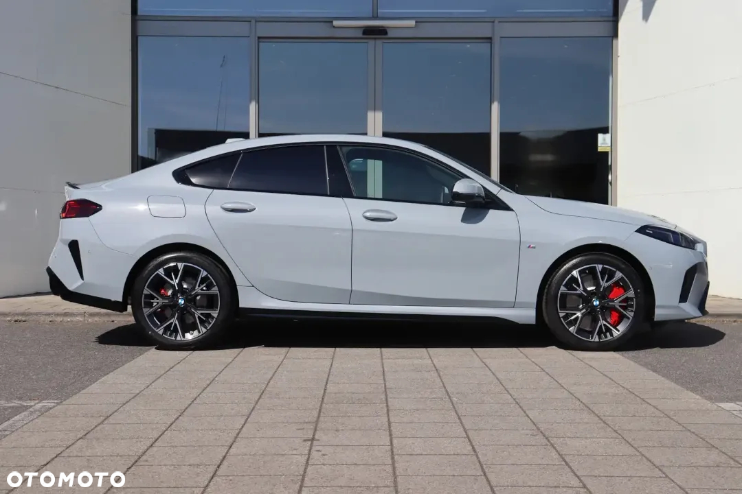 BMW Seria 2 218d sport - 6