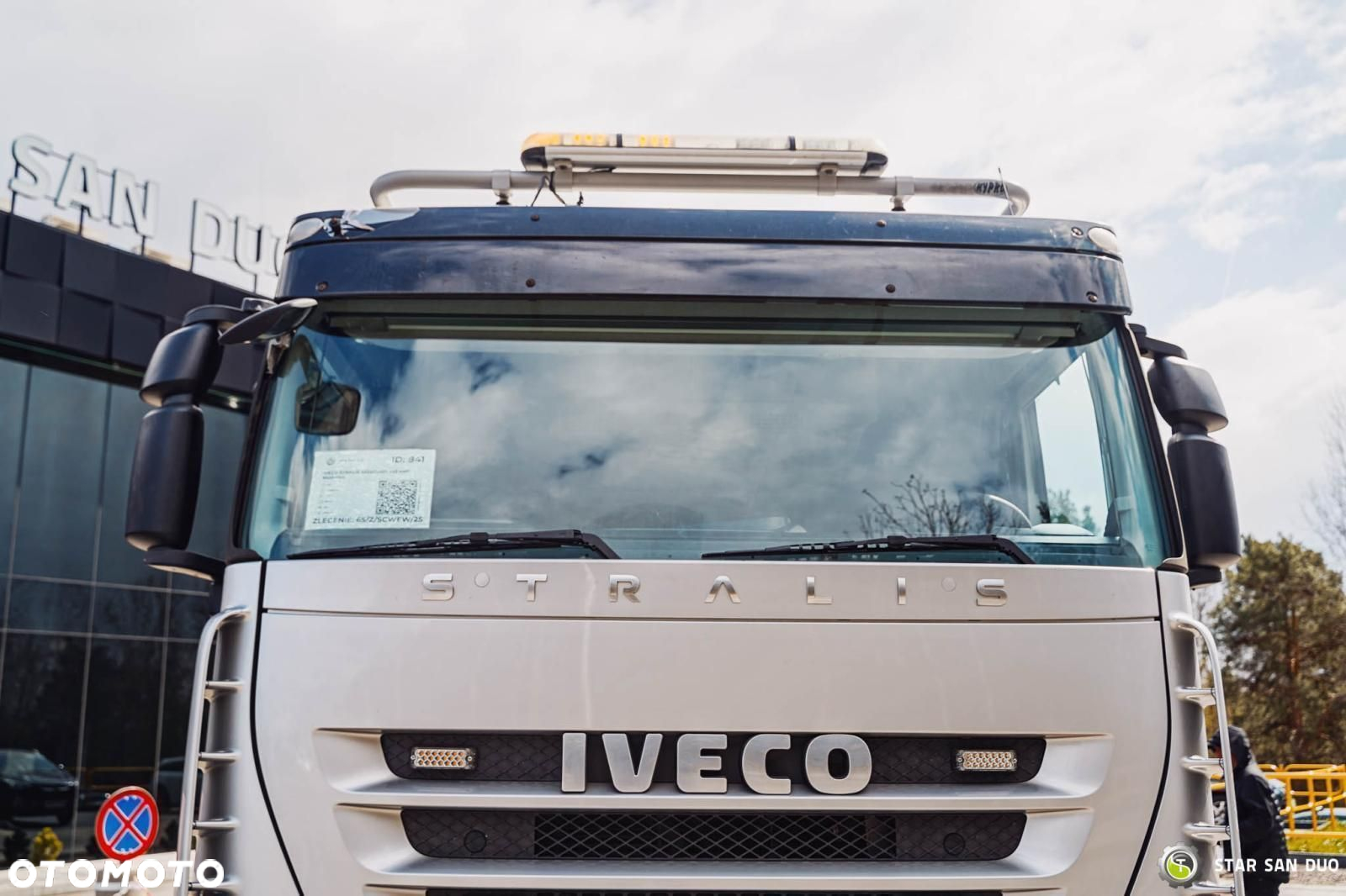 Iveco STRALIS AS320S50Y 8x2 HMF 8520-0K6 FLY JIB HDS Żuraw Wciągarka - 13