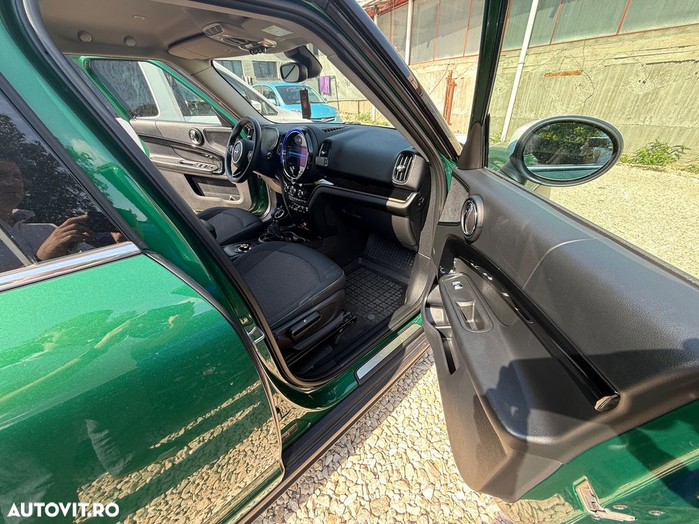 Mini Countryman Cooper S E ALL4 AT - 17