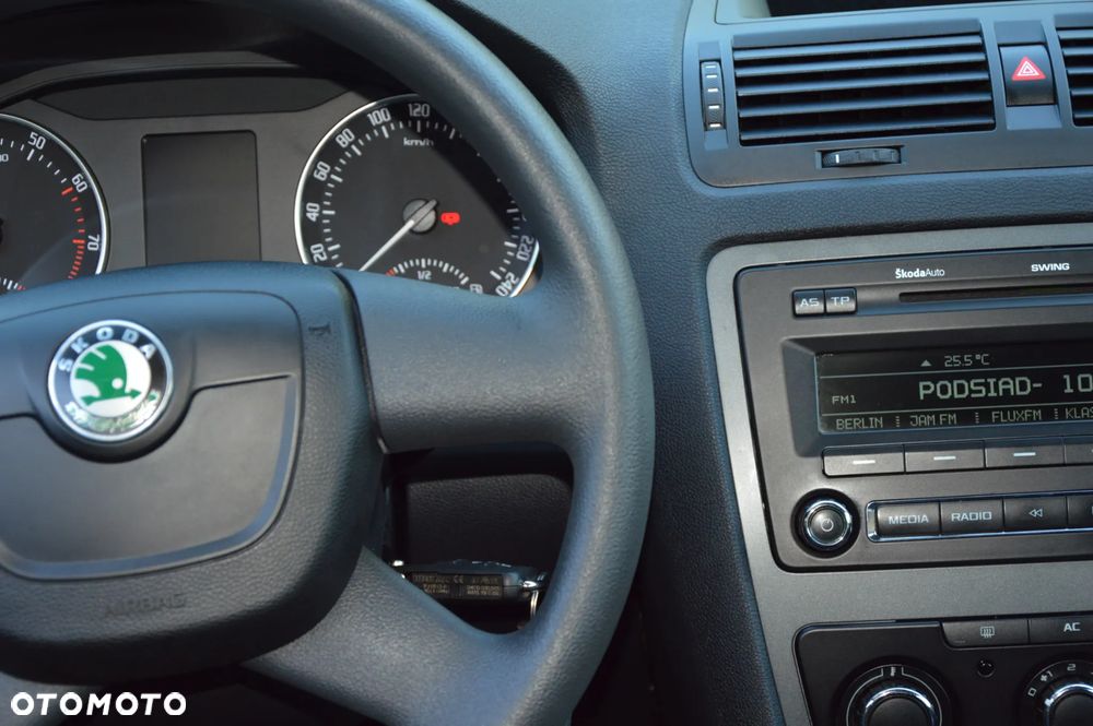 Skoda Octavia 1.6 Ambiente - 20