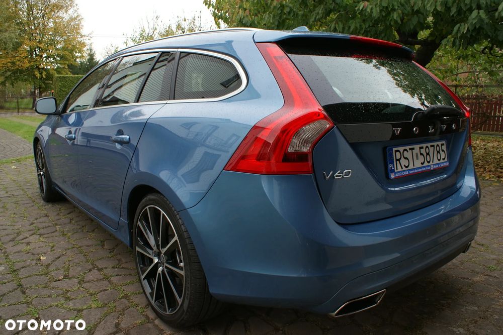 Volvo V60 T5 Geartronic Momentum - 3