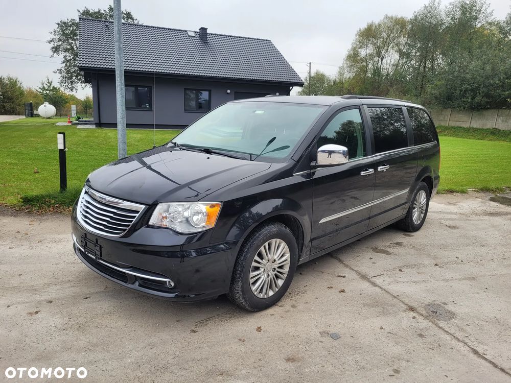 Chrysler Town & Country 3.6 Touring - 1