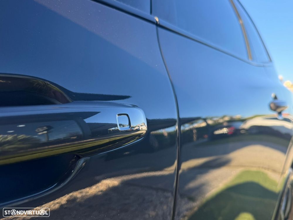 Volvo XC 60 2.0 T6 PHEV Plus Dark AWD - 8