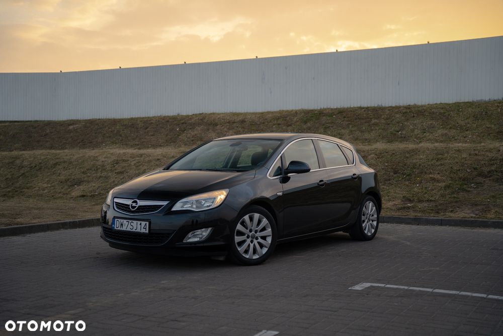 Opel Astra 1.7 CDTI DPF Edition Sport - 1