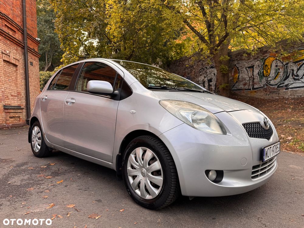 Toyota Yaris - 5
