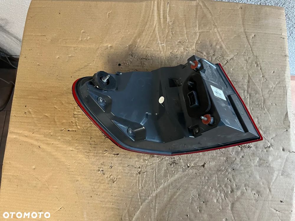 BMW 5 F11 LAMPA PRAWY TYŁ EU PRZED LIFT 7203234 - 2