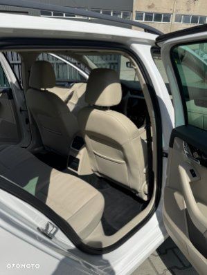 Skoda Octavia 1.6 TDI SCR Ambition DSG - 12