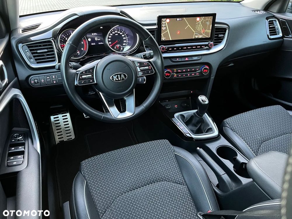 Kia Ceed 1.6 CRDi SCR L Business Line Plus - 21