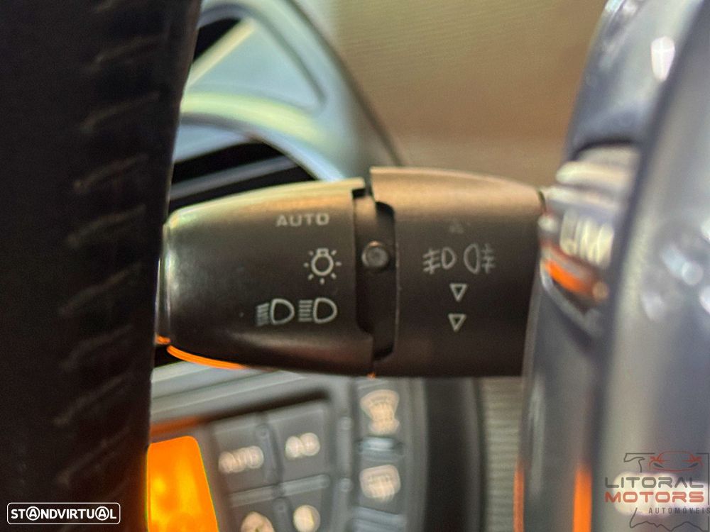 Citroën C4 Picasso 1.6 HDi FAP Tendance - 23