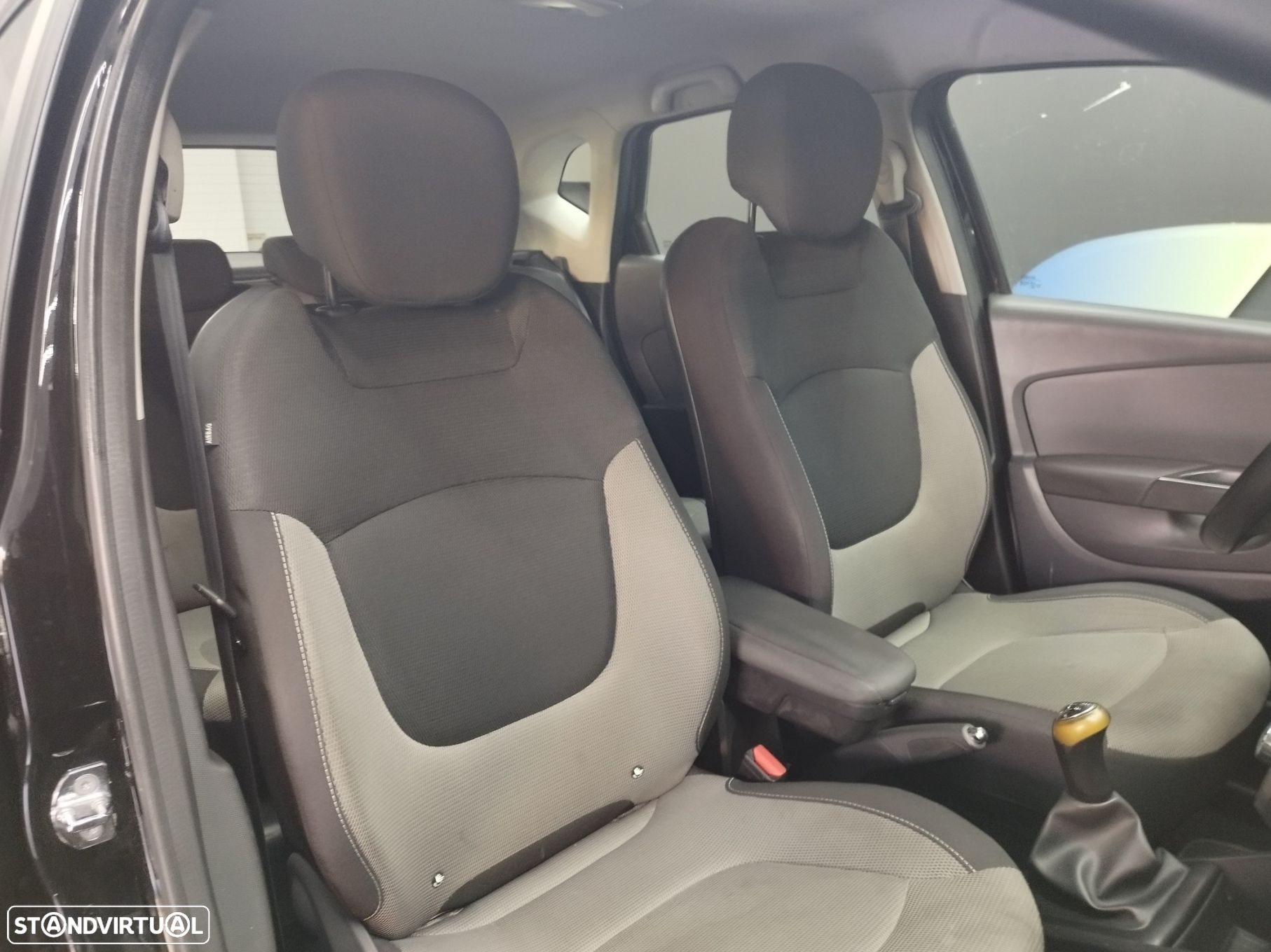 Renault Captur 0.9 TCE - 23