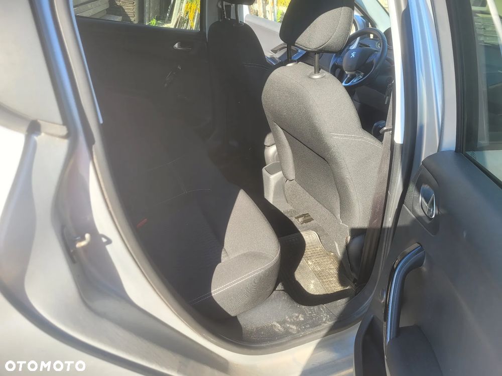 Peugeot 208 Blue-HDi 100 Stop&Start Allure - 18
