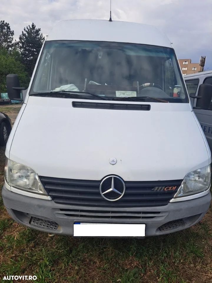 Mercedes-Benz Sprinter - 1