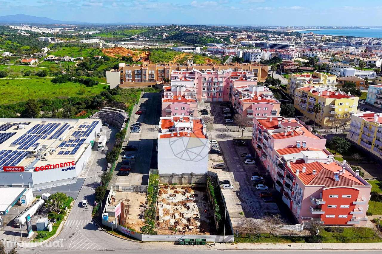 Apartamentos T2 e T3 novos em construção  com box e piscina em Lagos - Grande imagem: 3/22
