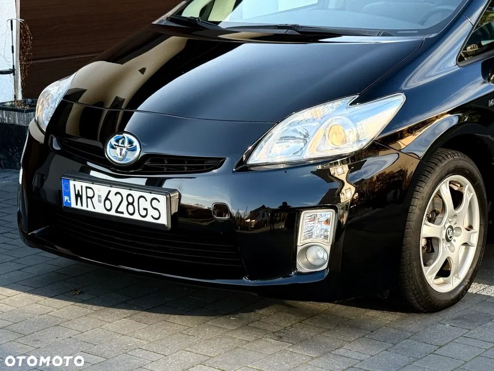 Toyota Prius (Hybrid) Sol - 34