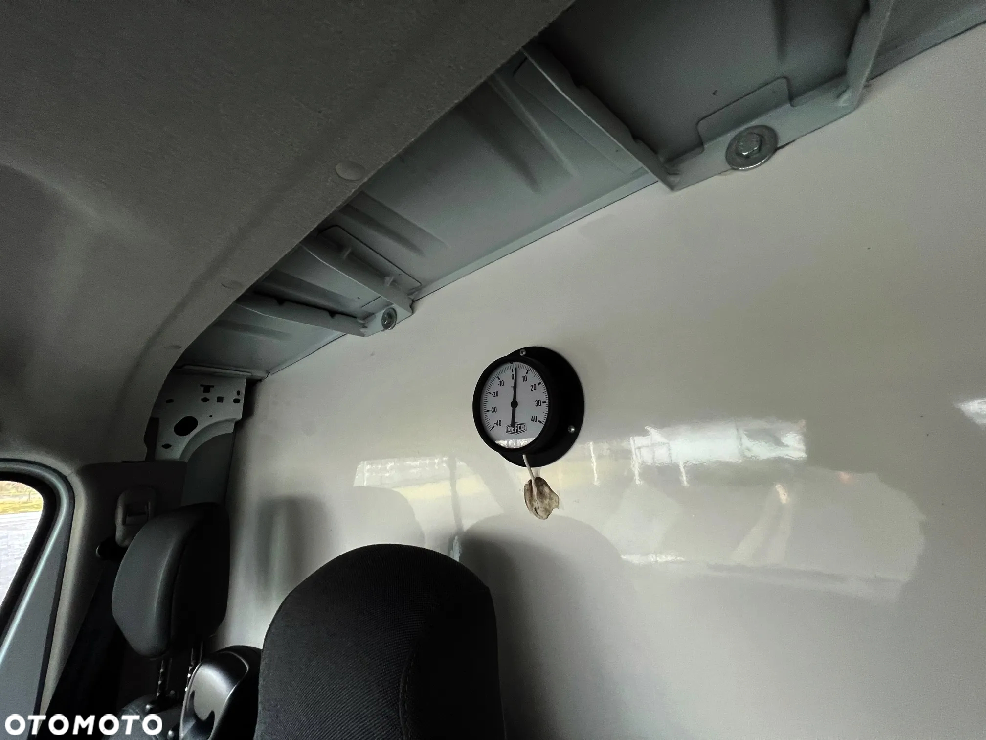 Renault Master 145 DCi Kontener Chłodnia Dwie komory Komorówka Nikso-podwoziowa Zarejestrowany - 13