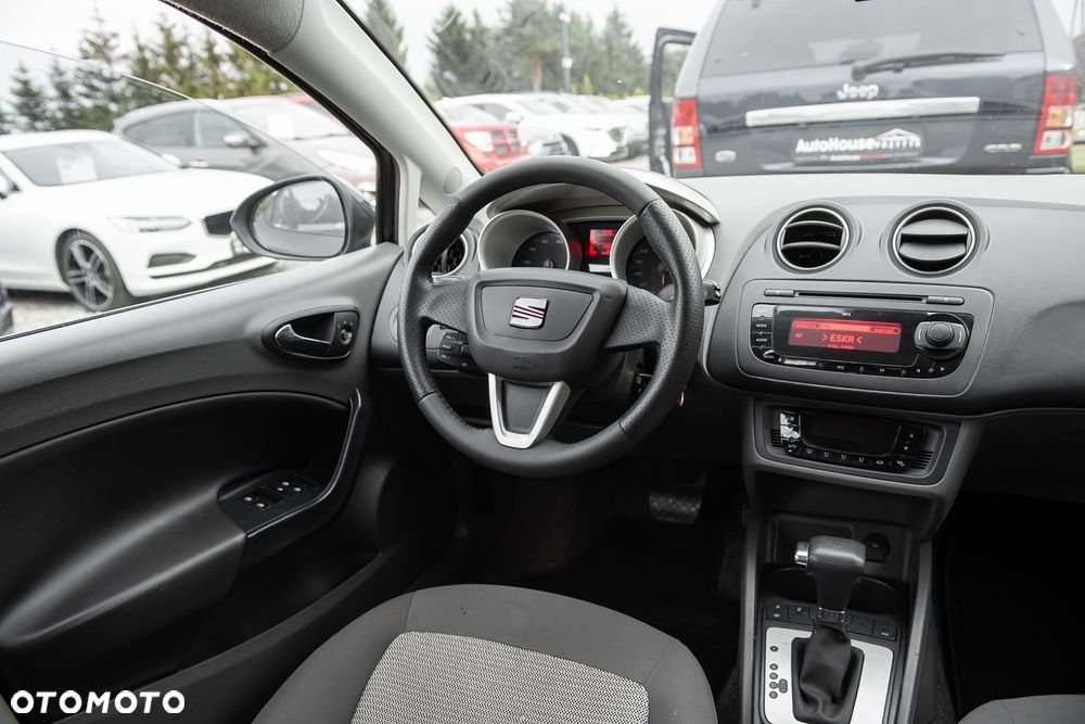 Seat Ibiza 1.6 16V Sport DSG - 16