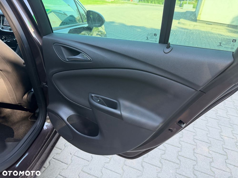 Opel Astra 1.4 Turbo Innovation - 16