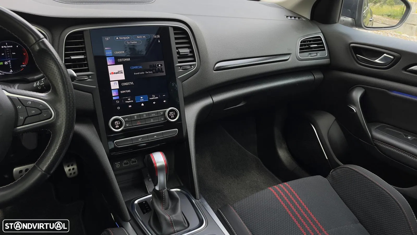 Renault Mégane Sport Tourer BLUE dCi 115 EDC R.S. LINE - 38
