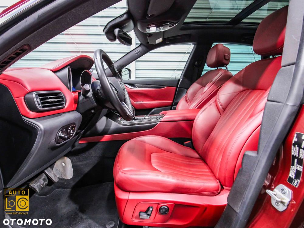 Maserati Levante Q4 GranLusso - 12