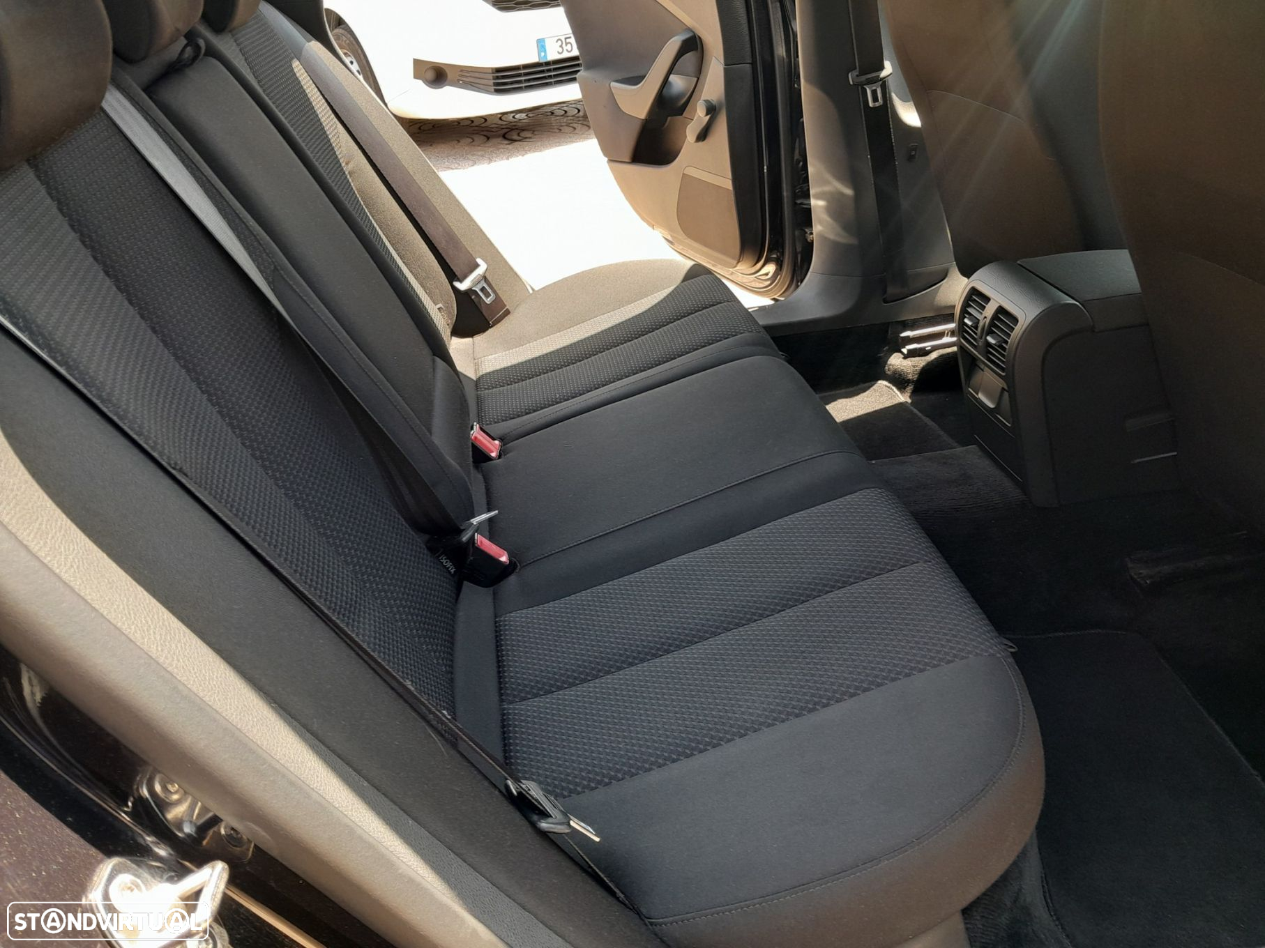 VW Passat Variant 1.6 TDI BlueMotion - 10