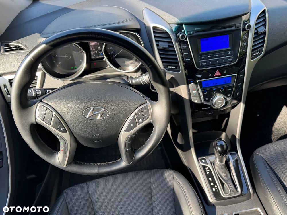 Hyundai i30 1.6 CRDI DCT Premium - 28