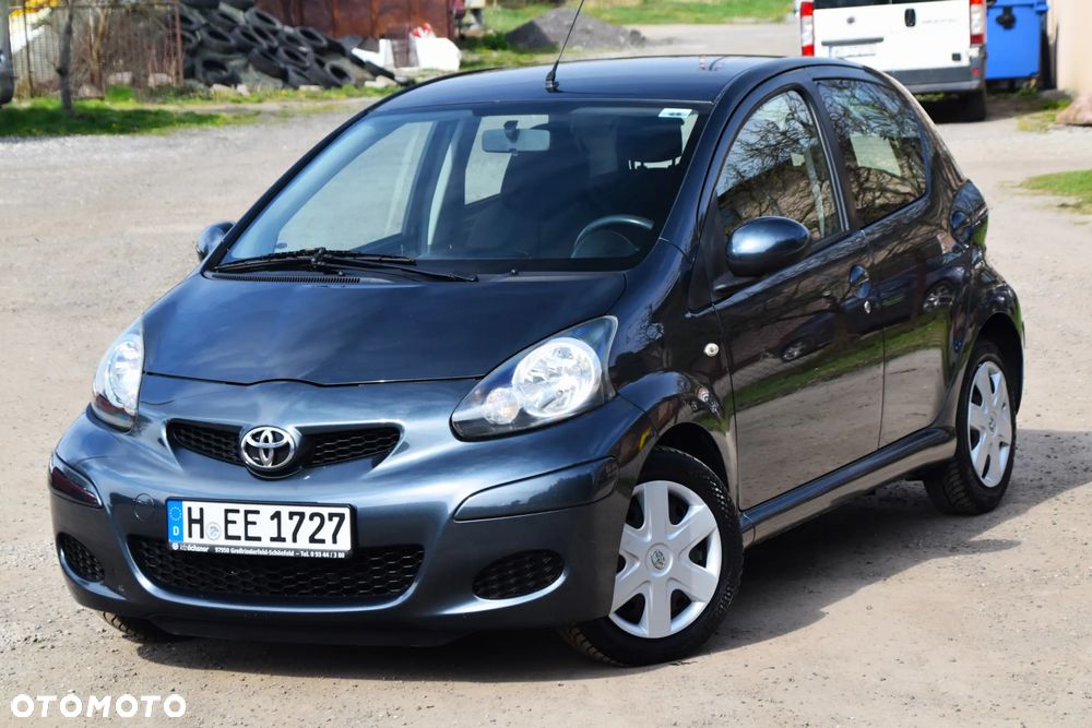 Toyota Aygo Standard - 2