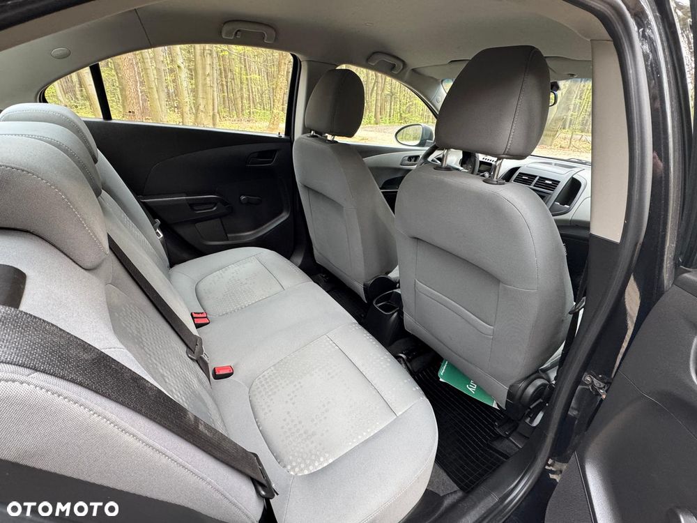Chevrolet Aveo 1.2 LT+ - 15