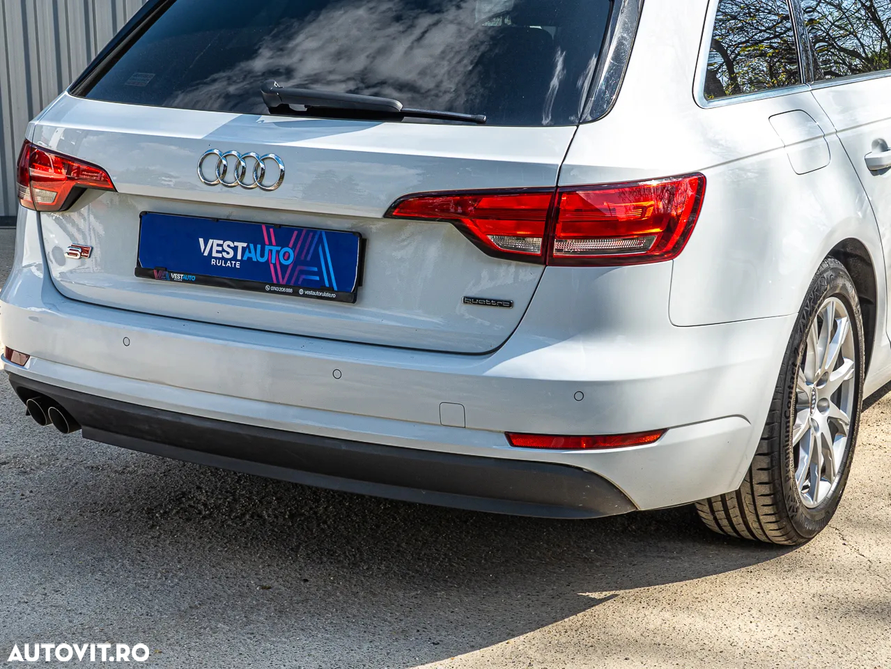 Audi A4 Avant 2.0 TDI quattro Stronic - 34