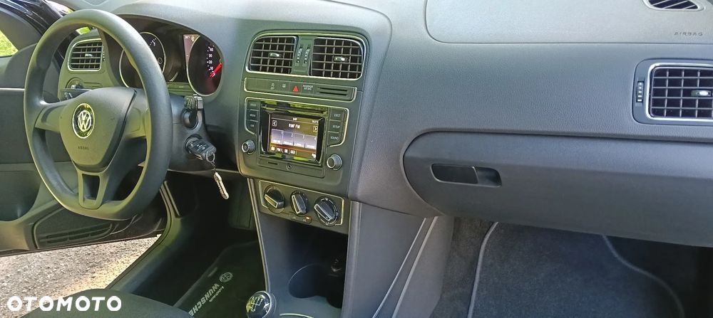 Volkswagen Polo - 16