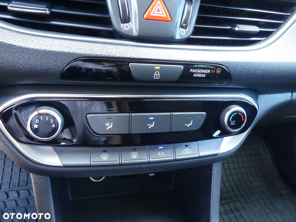 Hyundai i30 1.4 Style - 27