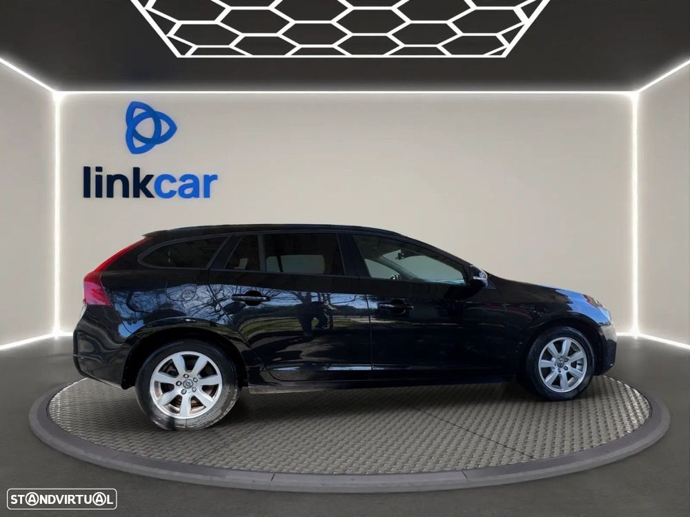 Volvo V60 1.6 D2 Momentum Eco - 7