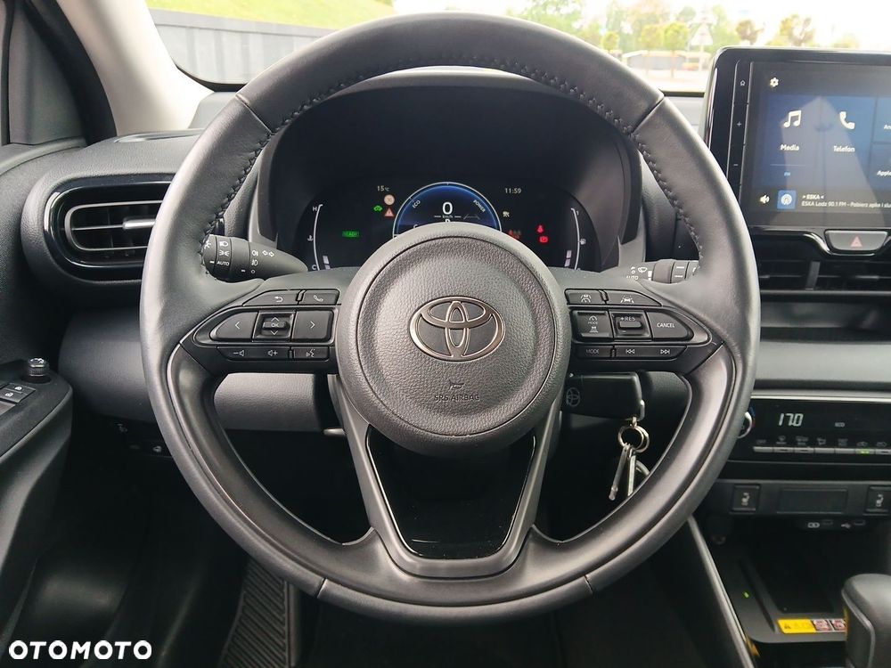 Toyota Yaris Hybrid 1.5 Style - 26