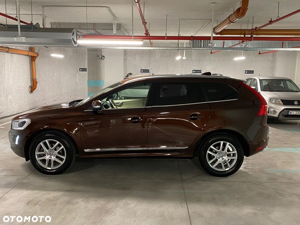 Volvo XC 60 D5 AWD Kinetic - 12