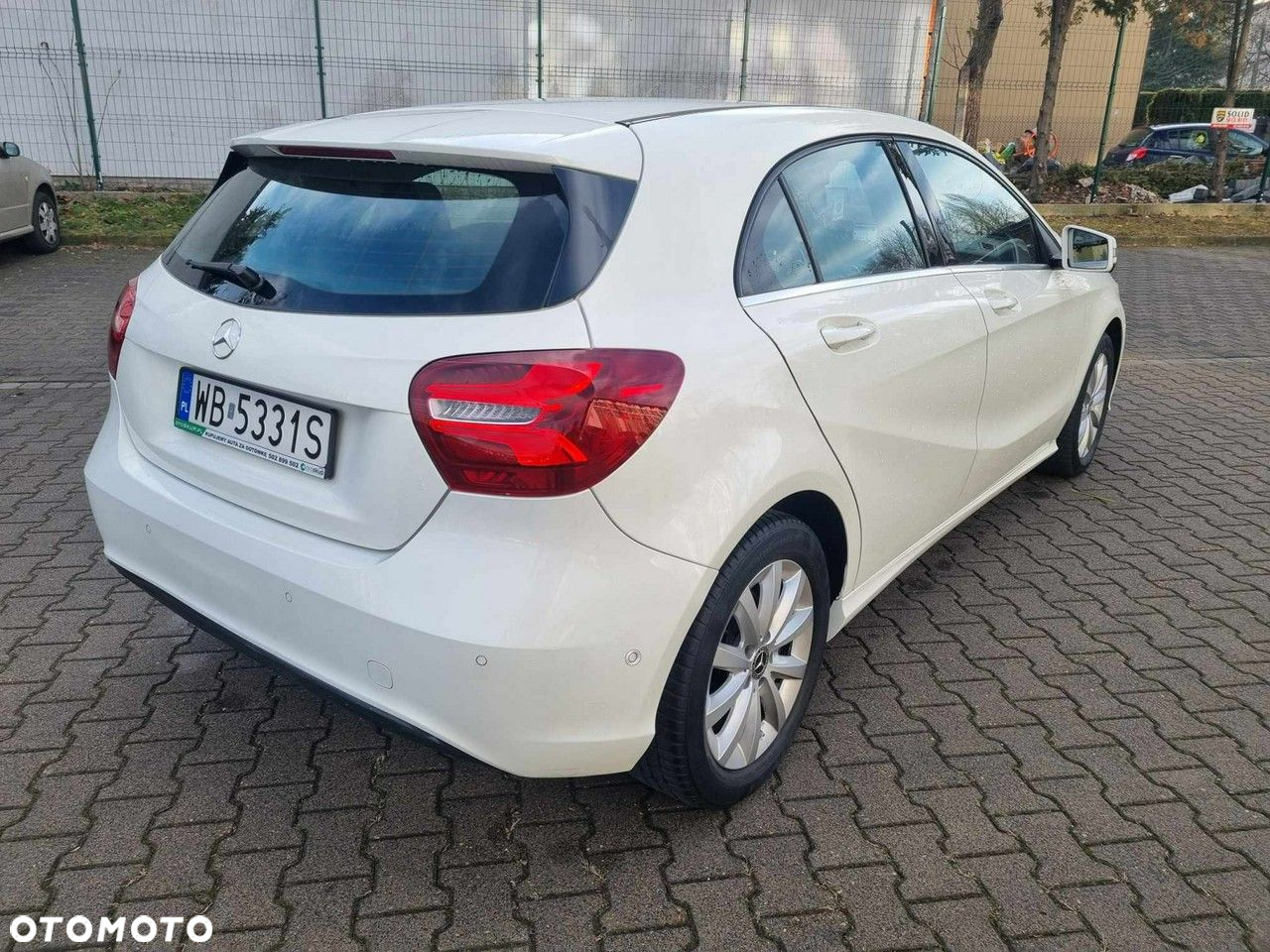 Mercedes-Benz Klasa A 180 7G-DCT - 5