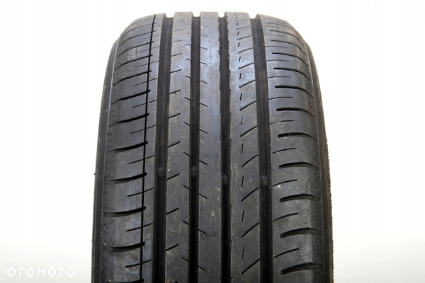 1x 215/45R17 Yokohama BluEarth-GT AE51 E1896