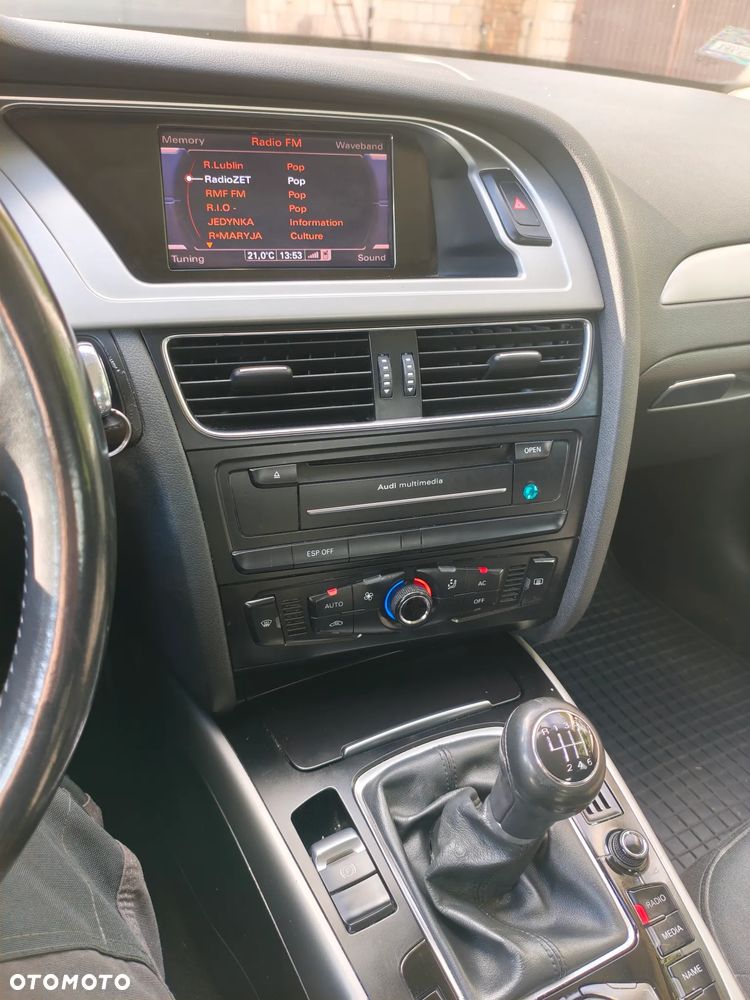 Audi A4 Limousine - 11