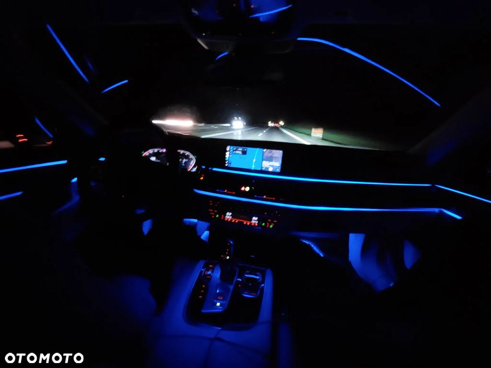 BMW Seria 7 750d xDrive sport - 30