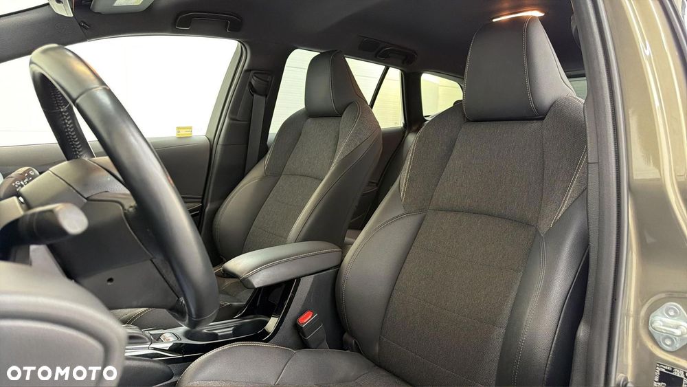 Toyota Corolla 1.8 Hybrid GPF Comfort - 12