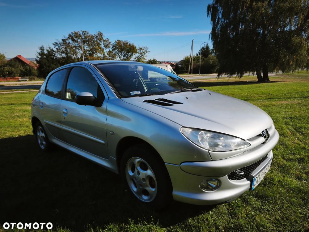 Peugeot 206 - 3